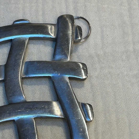 1980s Vintage Stainless Steel Silver Woven Metal Trivet Easy Hang Small Spaces - Picture 6 of 16